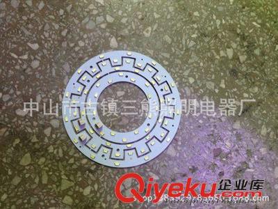 吸顶灯 批发销售 led 32W小齿轮板 三熊照明led吸顶灯图片|吸顶灯 批发销售 led 32W小齿轮板 三熊照明led吸顶灯产品图片由中山市古镇三熊照明电器厂公司生产提供-