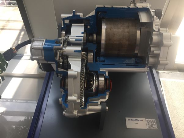 威马EX5正式交付,沈晖老东家博格华纳表态:销售多少支持多少